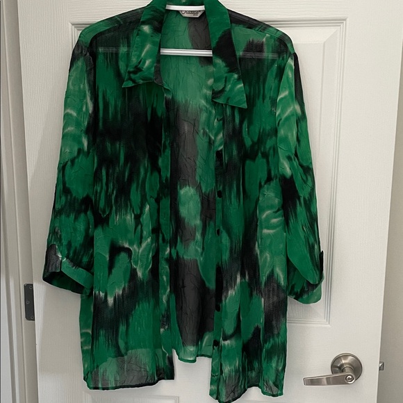 Jessica Tops - Jessica Green and Black Patterned Blouse